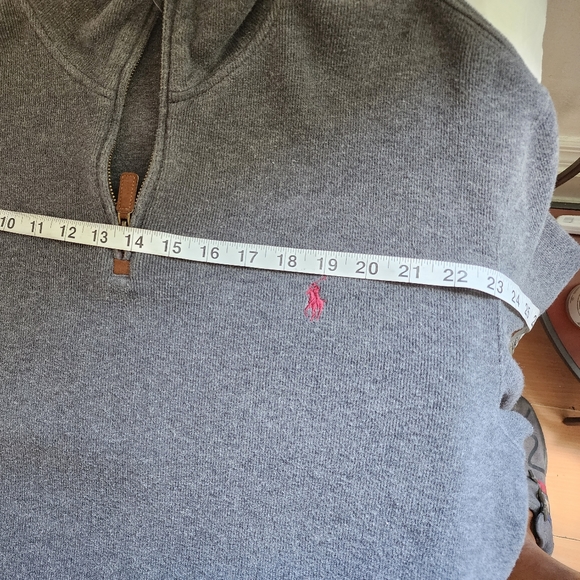 Ralph Lauren men's pullover sweat shirt. - Picture 4 of 8